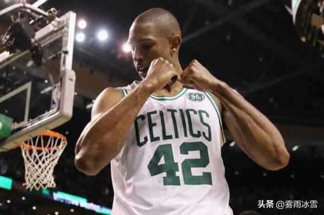 科尔：霍福德优势在于他可以和任何人搭配 这对追梦来说帮助很大