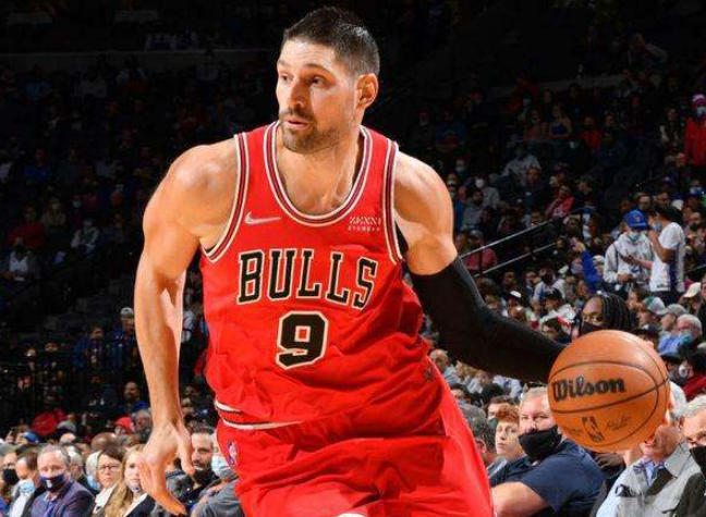 卢谈球员融入：希望球员保持自己本色 我们不会改变他们的打法