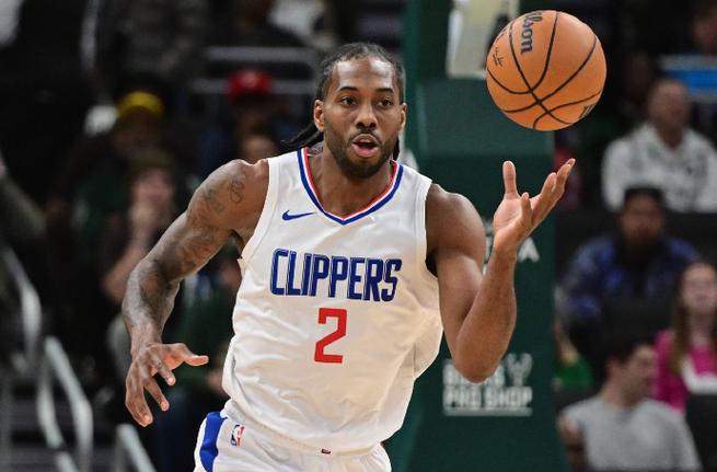 被阻止询问！TA记者：球星的采访时间通常是15分钟但小卡才7分钟