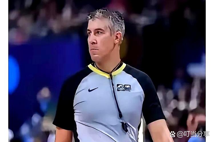 奥索-伊戈达罗:布克非常容易相处 他把教练交代的真正应用到场上