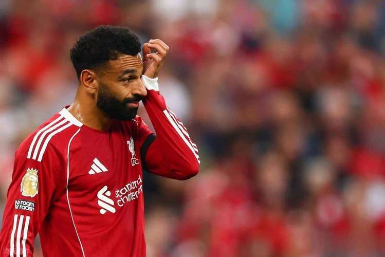 卫冕冠军利物浦单赛季两次被补时绝杀,04-05赛季阿森纳后首队