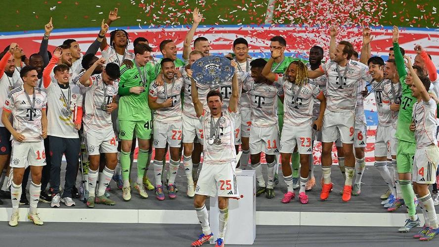 2射1传！路易斯-迪亚斯当选拜仁3-0法兰克福一役全场最佳