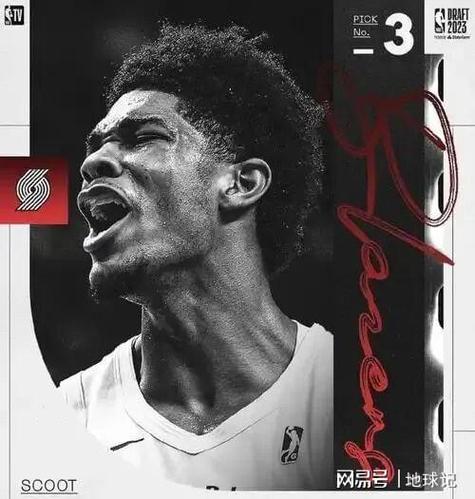 左腿腘绳肌撕裂！亨德森：我在丢球后尝试去追 结果拉伤了肌肉