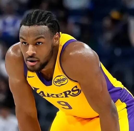 手感不佳!布朗尼6投2中&三分3中1得到5分3板3助1断1帽 出现5失误