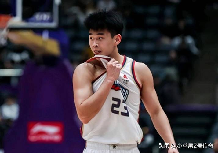 林葳：NCAA比CBA节奏更快 需要更快地推反击、退防 减少失误率