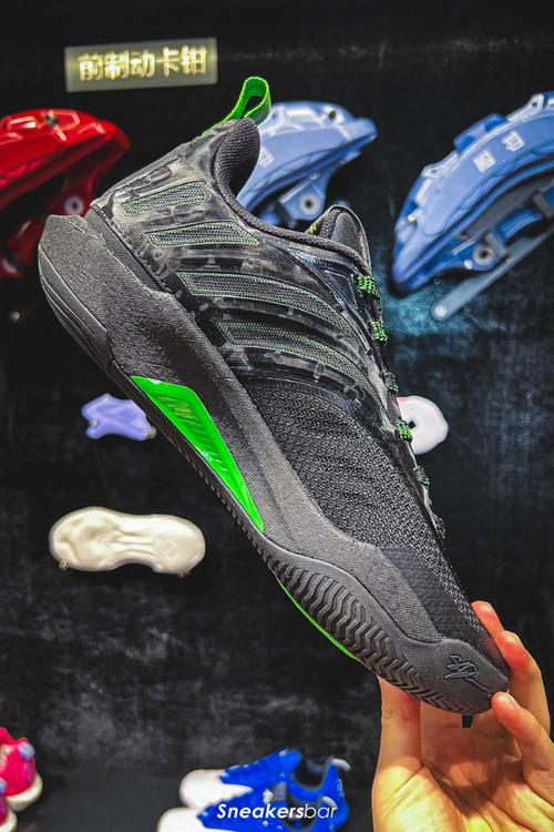 新赛季新角色新球鞋 在评论区为丁威迪助威 抽361°最新战靴DVD4