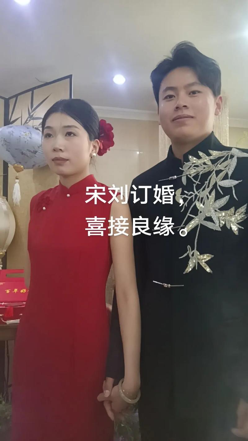 郎才女貌😍段刘愚妻子晒与丈夫绝美合照,纪念两人相识6周年