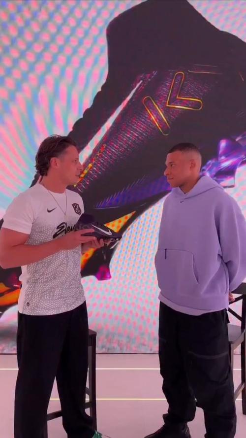 姆巴佩社媒向中国球迷送中秋祝福:别忘了和我分享下月饼和团圆饭