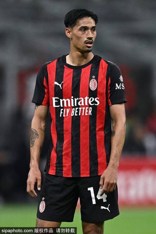 记者:很遗憾米兰今夏没有签阿哈诺,2000万欧买年轻天才完全值得