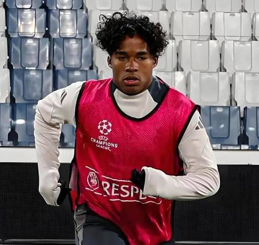 赛季0出场！恩德里克晒皇马训练照：感恩