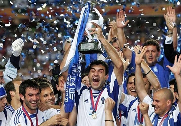 在阿超爆发激烈口头冲突!39岁穆斯莱拉开呛:我可是美洲杯冠军