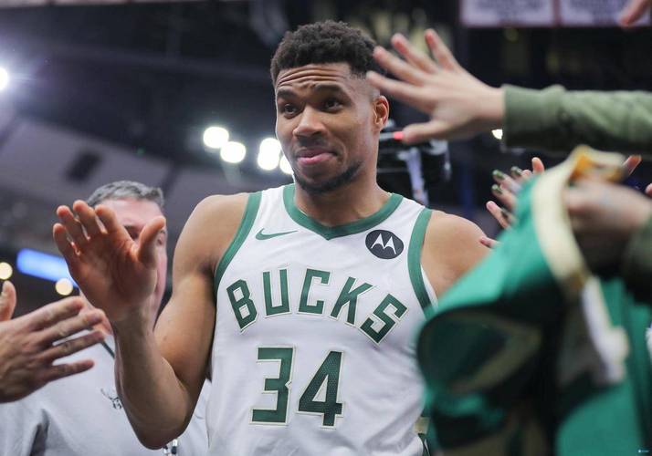 美记:外界始终认为 或早或晚字母哥最终都会离开雄鹿