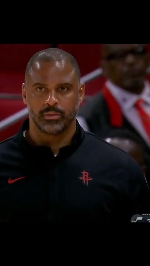 乌度卡:我们想提升打转换进攻的能力 不会靠某个球员作唯一驱动