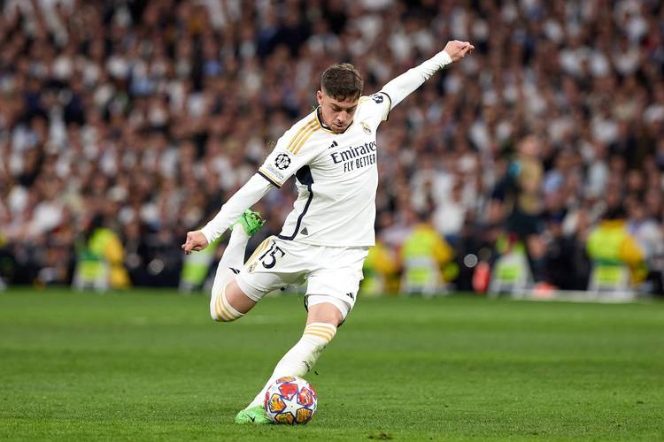 阿斯：阿森西奥将替代赫伊森踢中卫，巴尔韦德不得不继续踢右后卫