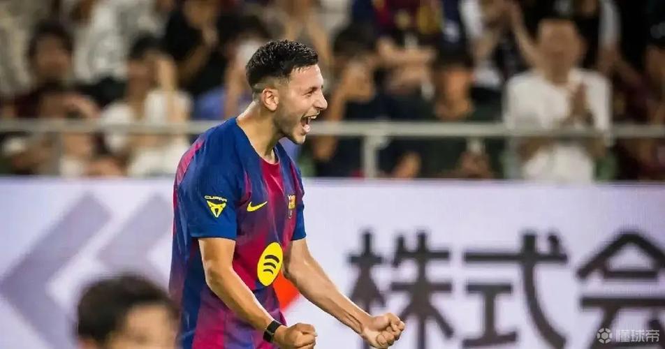 巴萨小将巴德吉上演瑞典国家队首秀，第85分钟替补出场穿19号球衣