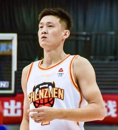 祝周鹏生日快乐!从年少青涩到赛场老将 你用坚持书写篮球故事