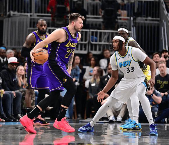 小里和东契奇如何搭档?雷迪克:勒布朗缺阵的情况下这不是问题