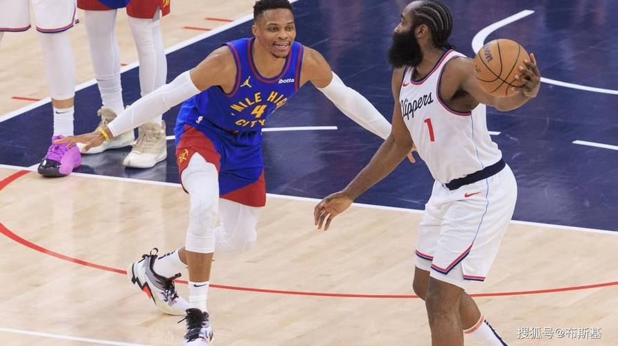 小托马斯:巅峰威少比库里欧文难防 那时的他强壮速度又快又能跳