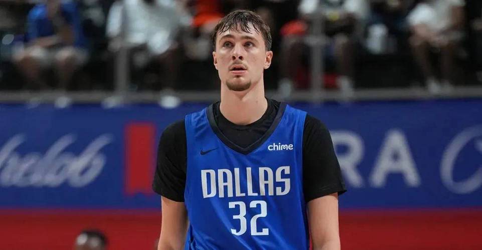 攻防一体实力超群!弗拉格半场7中4得到11分3板4助3断 正负值+9!