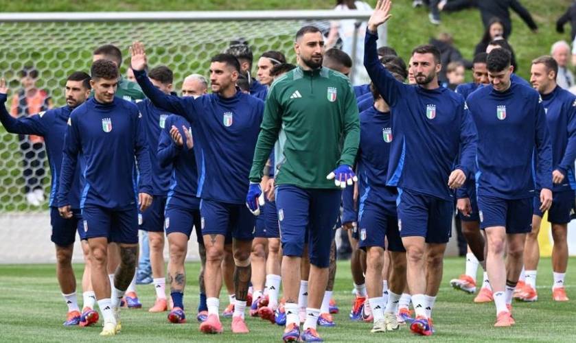 意大利U21最贵阵：莱奥尼、皮奥-埃斯波西托在列，总身价1.89亿欧