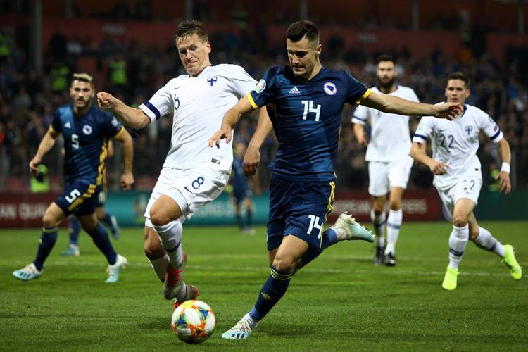 净胜球-31😭FIFA倒一圣马力诺本月世预赛0-10、0-4，7战0分垫底