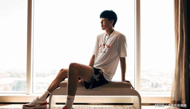 球队主持人:杨瀚森若提升英语会更好 以前有球员看海绵宝宝学习