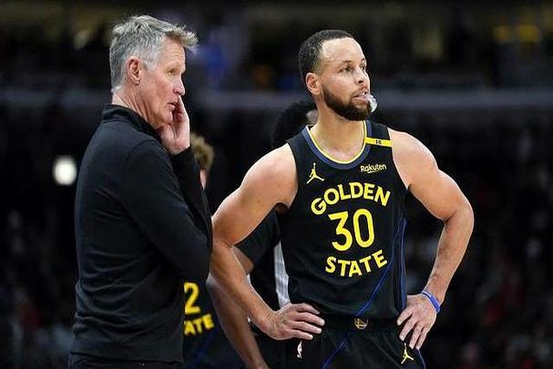 科尔:波杰姆斯基清楚当库里&巴特勒不打时 他需要展现更多侵略性