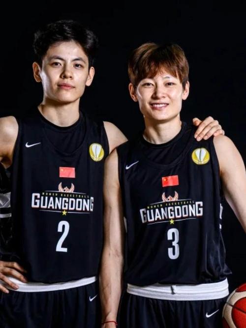 官方:杨力维杨舒予家里突发紧急情况 无法随队参加佛山之夜赛事