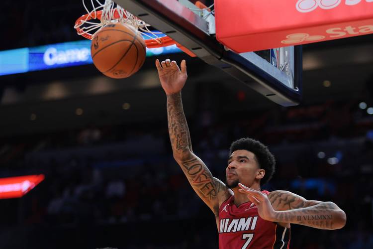 名记：热火今年实力比上赛季更强 他们有机会跻身东部前四