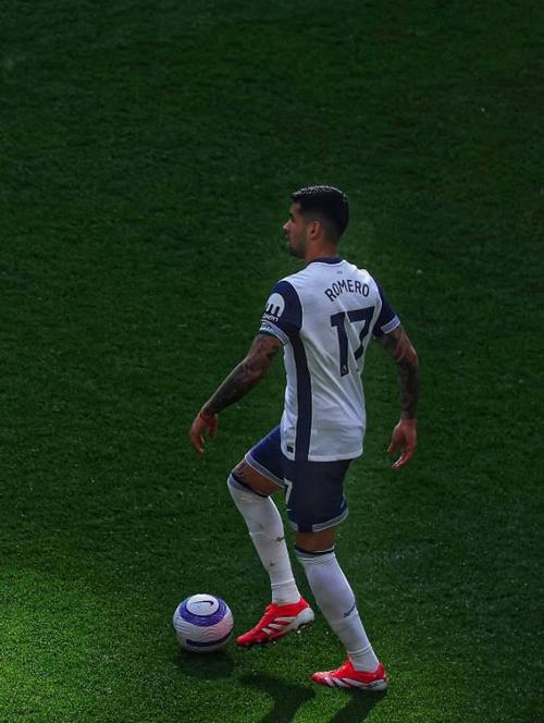 电讯报:热刺帮罗梅罗付了回伦敦的私人包机费用,以避免争议