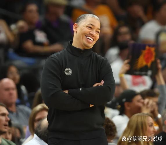 体育画报评选新赛季教练top5:卡莱尔第1 泰伦-卢第4 乌度卡第5