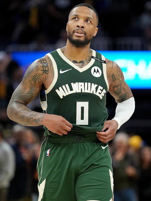 当年富保罗警告多队别选择利文斯顿 如今他在雄鹿被裁了