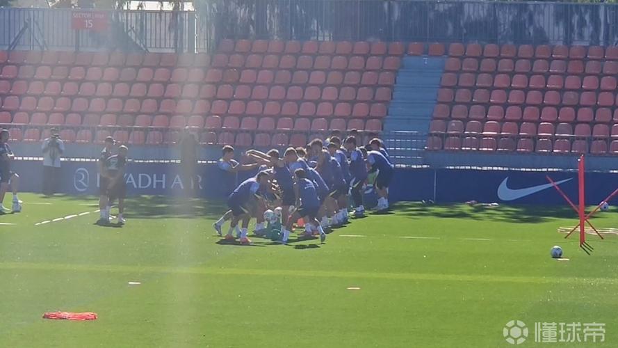 马卡:马竞主场今年圣诞将再次变成溜冰场,去年吸引超过10万游客