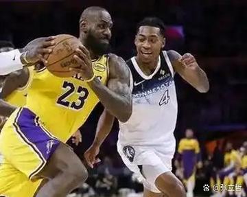 轻轻松松！爱德华兹19中9拿下25分7板5助 第三节独得15分