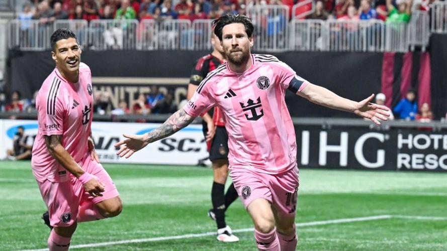 生涯第888球！苏亚雷斯造点，梅西主罚点射攻入联赛第28球