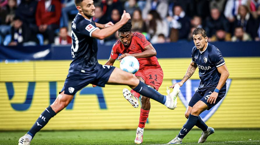 扩大领先！科曼跟进接球调整后抽射破门，胜利4-1领先哈萨征服