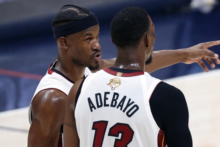 热火官方:球队裁掉阿丘瓦、贝兹-姆本、戴恩-丹贾和伊桑-汤普森