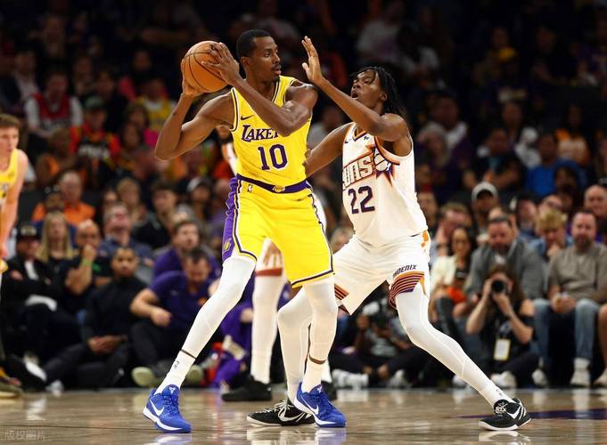 贾里德-巴特勒打湖人轰35+7+9！记者：联盟应该有多队对他感兴趣