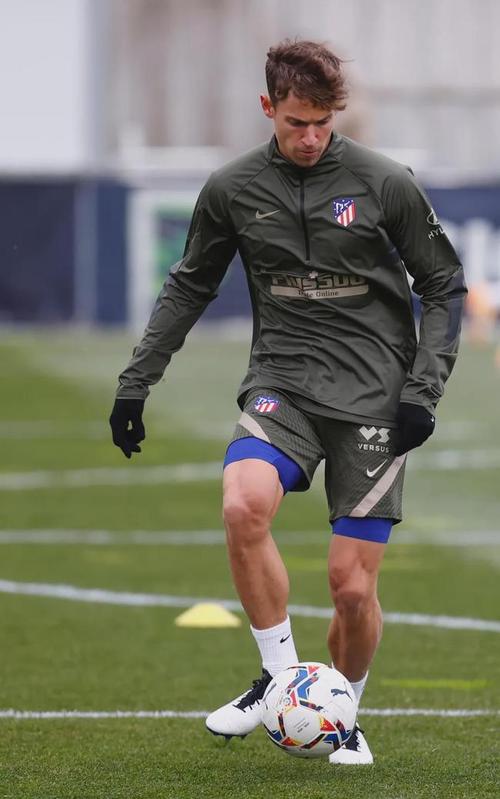 吉莱斯皮:我们新阵容年轻充满活力 要找回赢球习惯建立文化