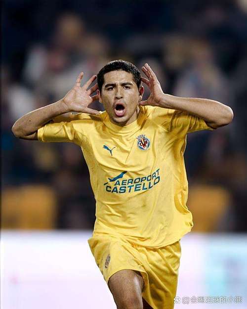 笑公！使不得！莱奥进球后想脱衣庆祝，被加比亚光速按住