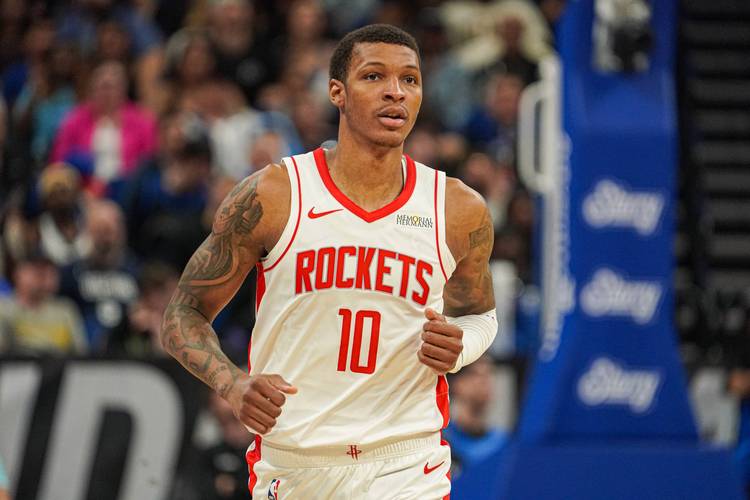 媒体人：KD竞技状态依旧在线 本赛季火箭人员配置拉满该出成绩了