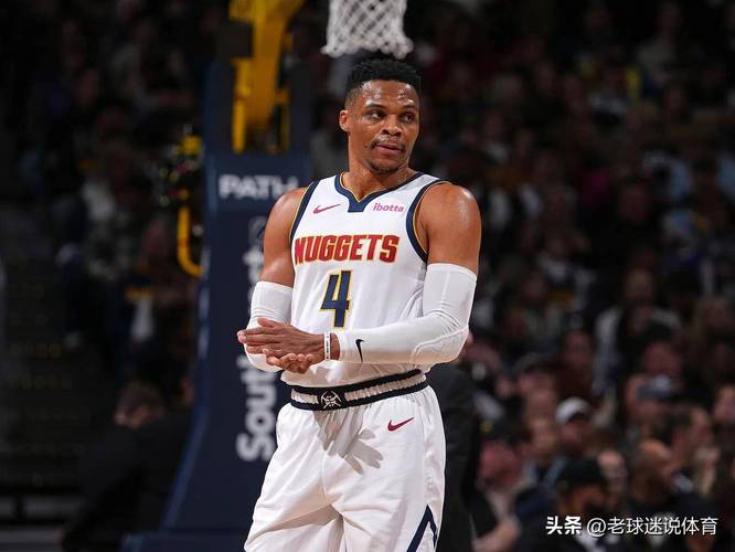 威少：休赛期我一直在享受家庭生活 我在这支球队里有很多朋友