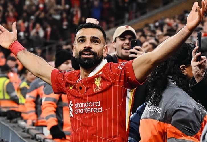 谁能想到!利物浦40万镑周薪续约33岁萨拉赫,新赛季状态断崖下滑