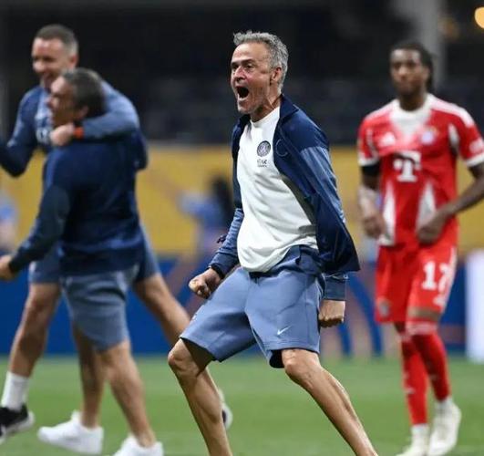 恩里克：很高兴登贝莱和马尔基尼奥斯回归 我们这欧冠小组很难踢