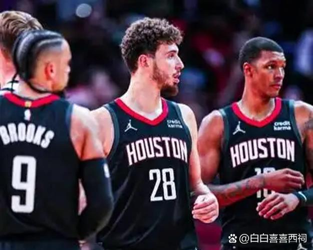 明日火箭揭幕战挑战卫冕冠军 芬尼-史密斯与泰特因脚踝伤势缺席