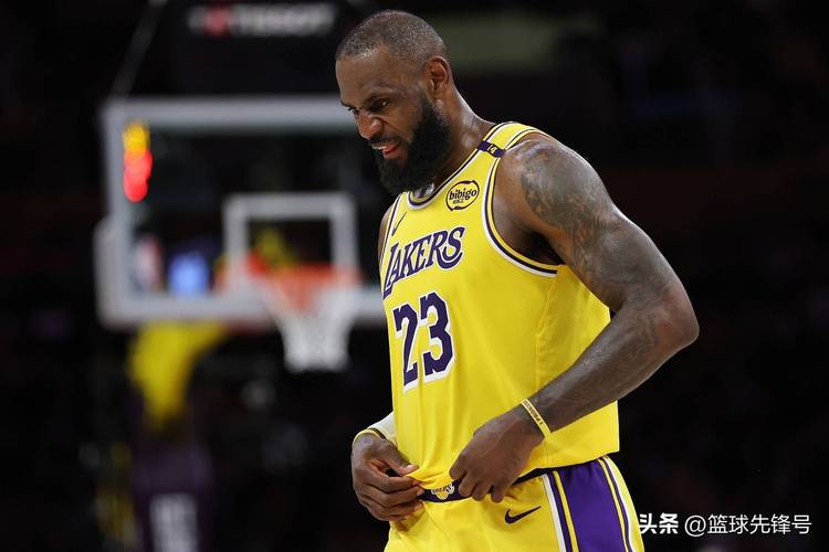 詹姆斯：骑士引入鲍尔是绝佳运作 现在常规赛对骑士已经不重要了