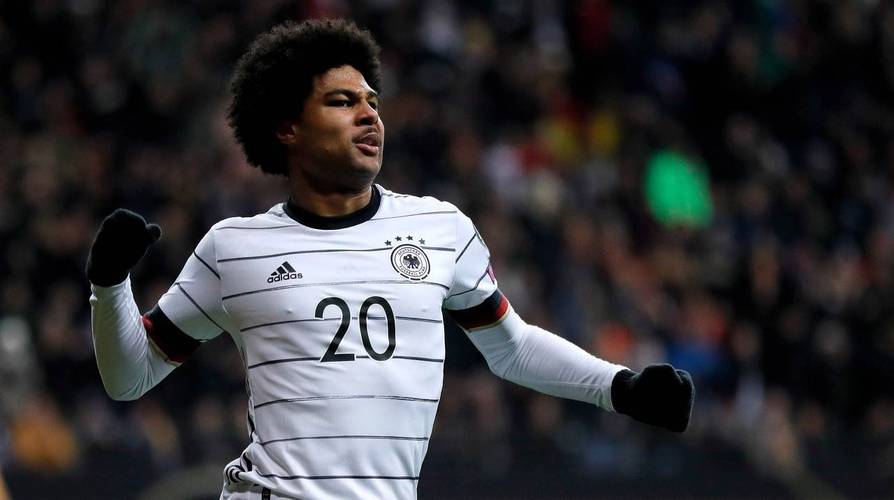 记者：格纳布里缺席了拜仁合练，出战布鲁日的概率很小