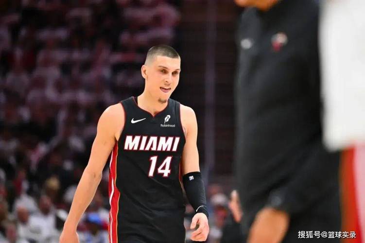 进最佳阵最高可续5年3.8亿!希罗今年未提前续约 明年可重启谈判