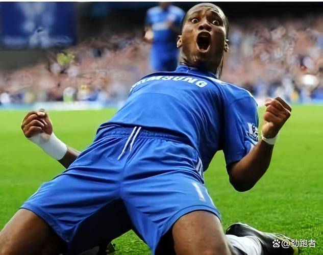 TA：10号位才是刘易斯最擅长的位置，而非此前他踢过的右后卫