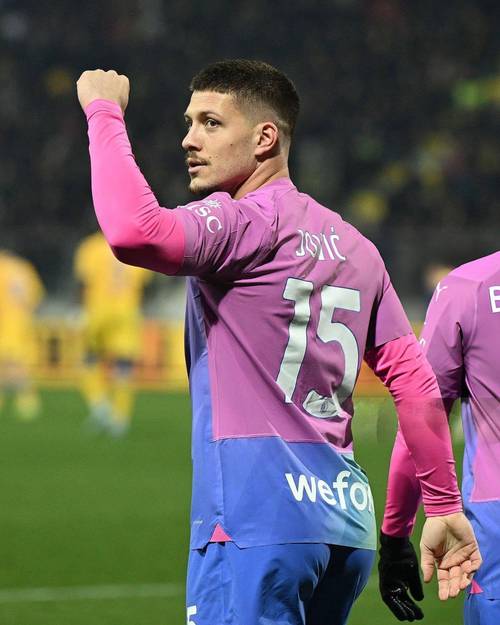 约维奇：我希望能先发出场 但无论如何我都理解斯波的决定